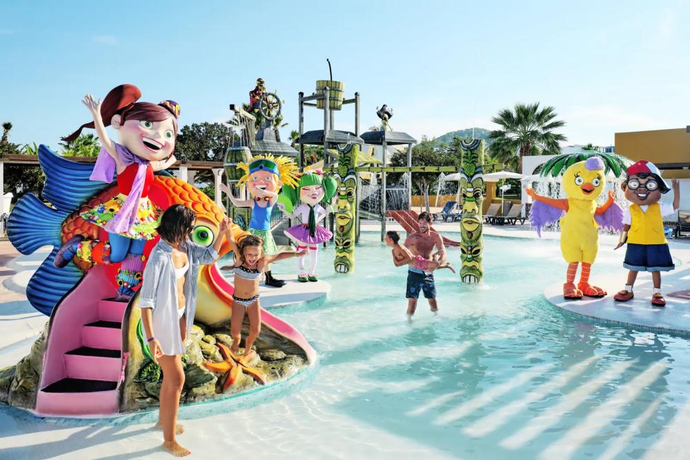 Ibiza glijbanen & kind hotel