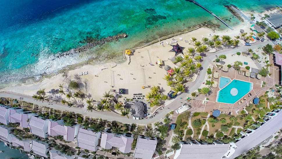 Van der Valk Plaza Beach Resort Bonaire