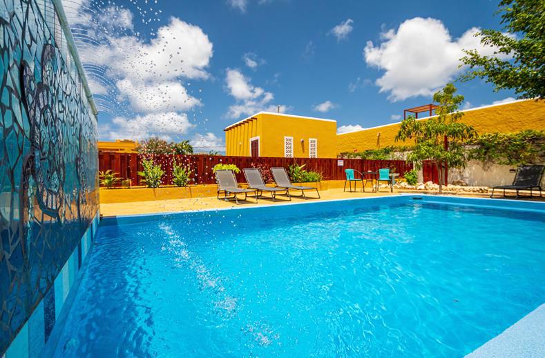 Bonaire Fun & Tropicana