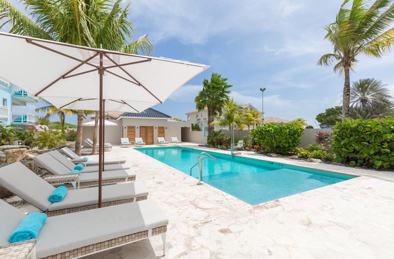 Dolphin Suites Curacao