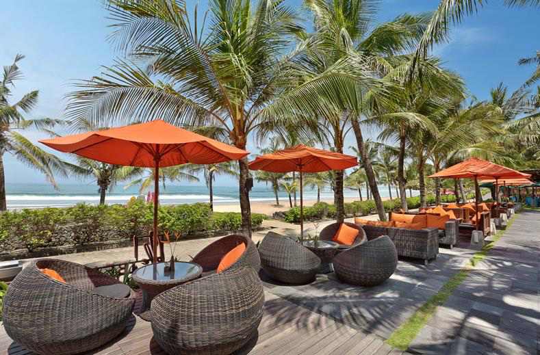 Legian Beach Hotel Bali