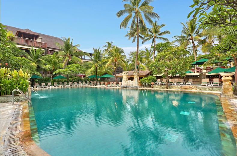 Legian Beach Hotel Bali