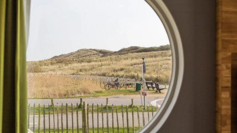 Strandhotel Westduin in Zeeland, Nederland