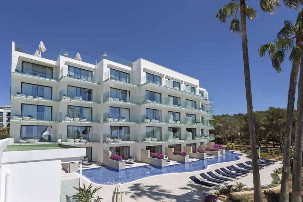 hotel op ibiza met swim up kamers