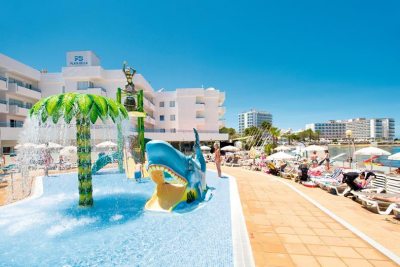 Ibiza glijbanen hotel