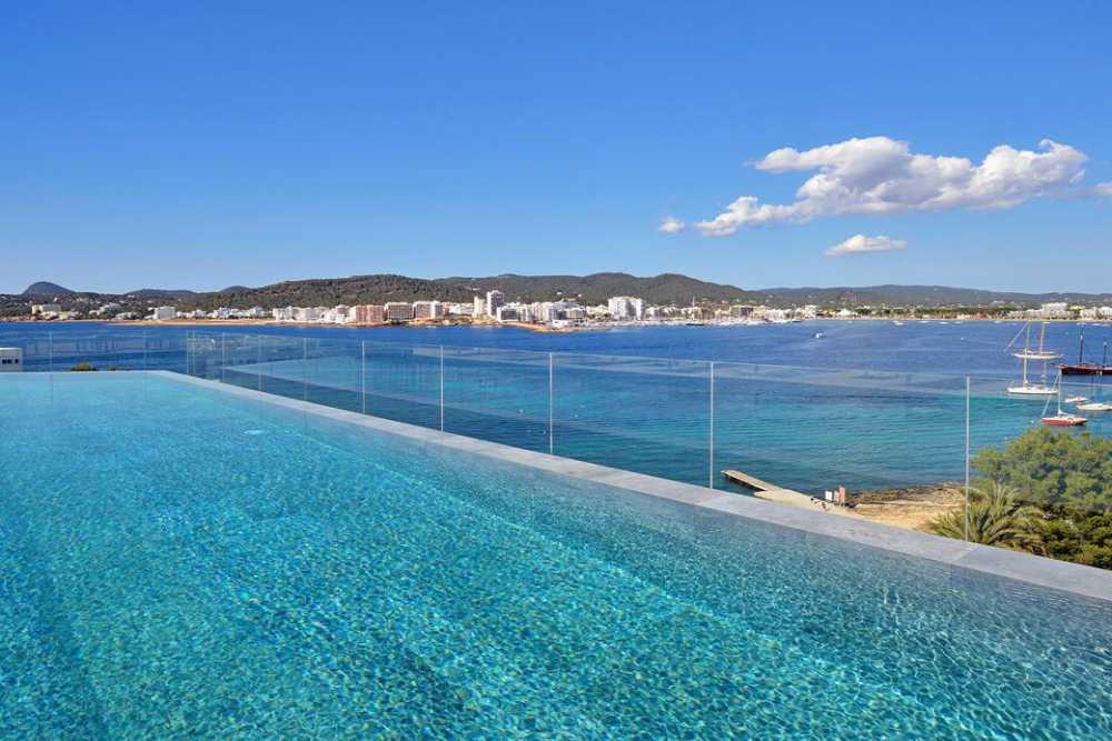 ibiza hotel aan strand