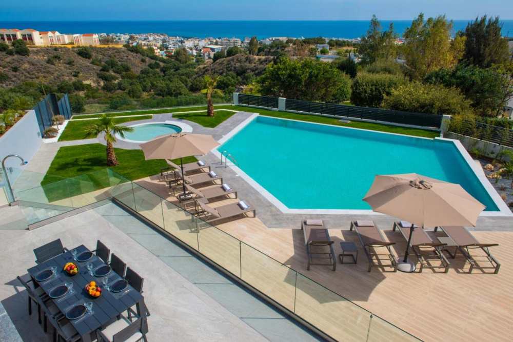 villa chersonissos 8 personen