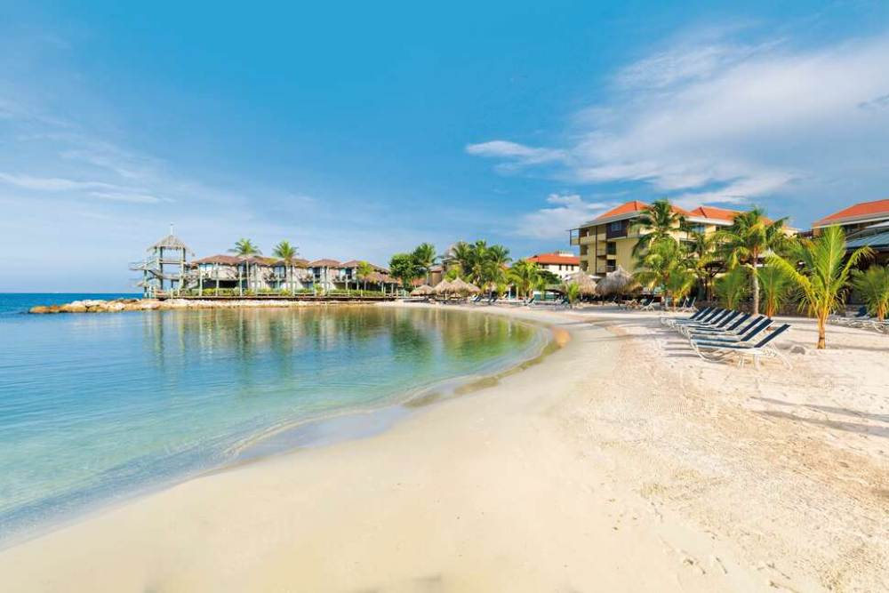 hotel curacao aan het strand