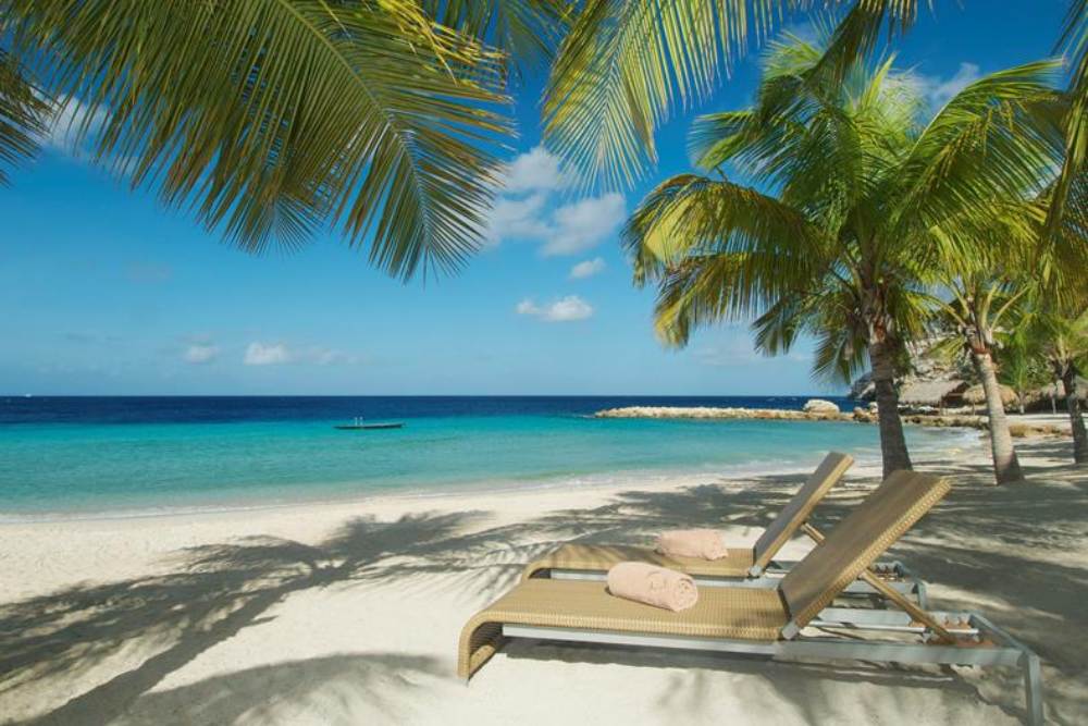 hotel curacao aan het strand