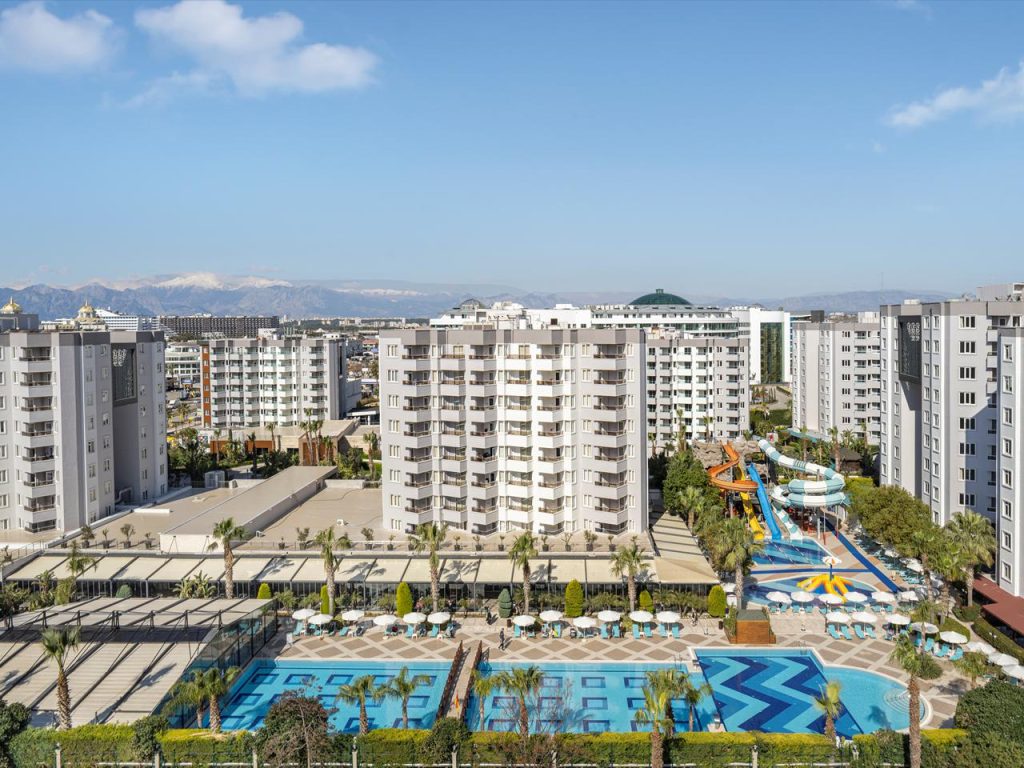 Hotel Ramada Resort Lara in Turkije