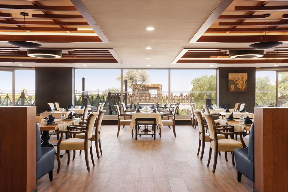 Hotel Ramada & Suites by Wyndham Kusadasi Turkije