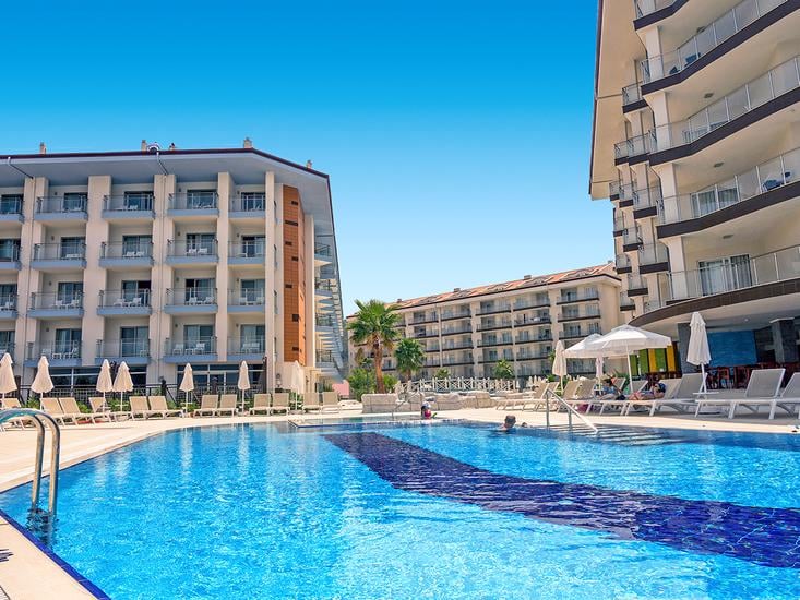 Ramada Hote & Suites Kusadasi in Turkije