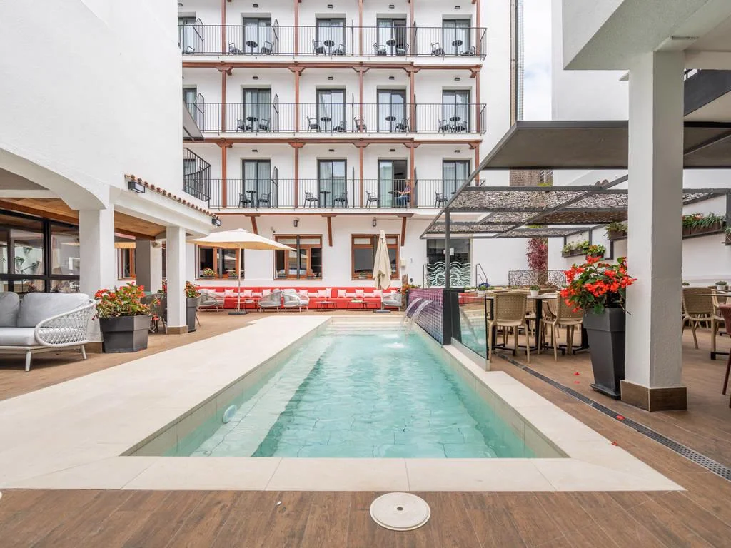 Aparthotel Neptuno Costa Brava