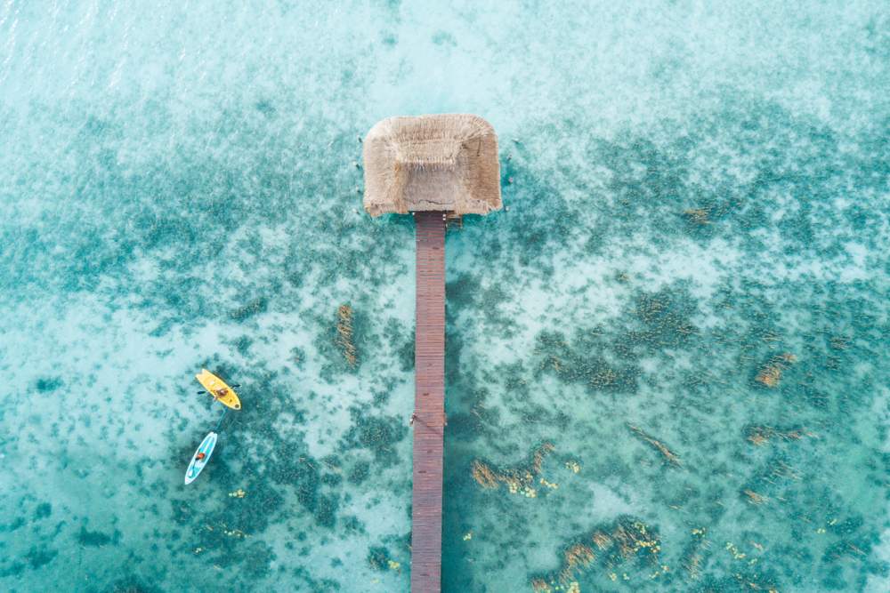 Mooiste plekken Mexico: het blauwe water van Bacalar