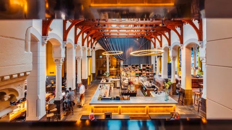 Post-Plaza Hotel & Grand Café Friesland