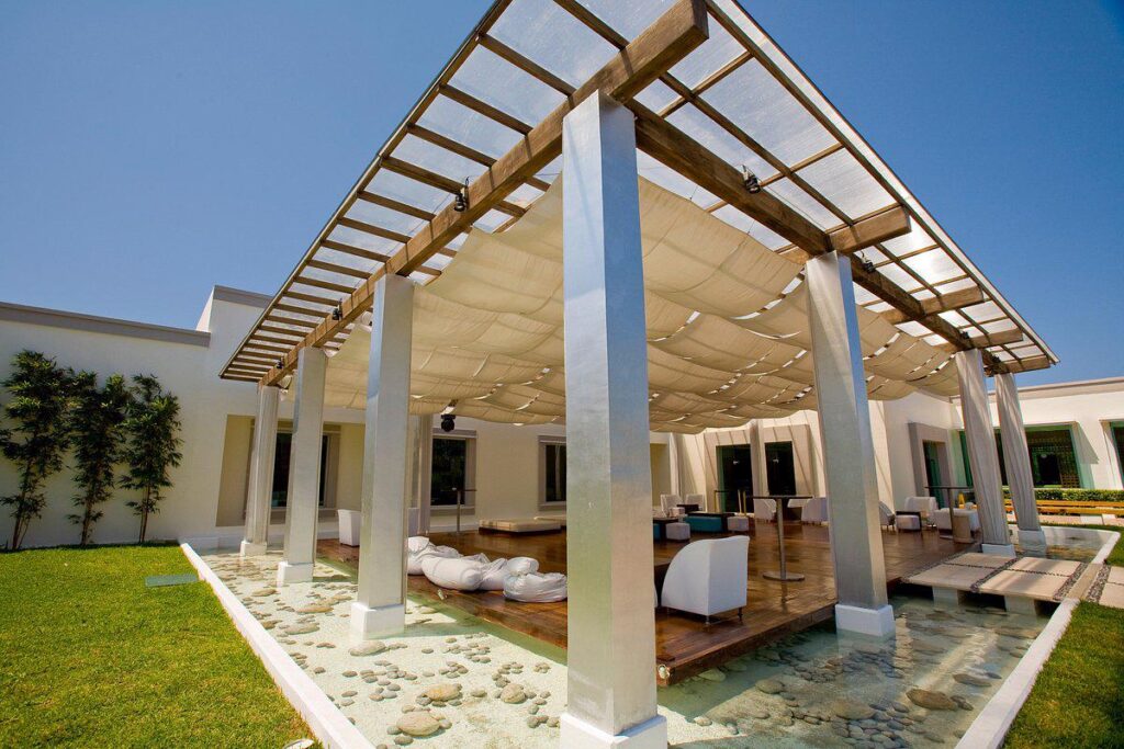 Hotel Bluebay Grand Esmeralda Yucatan Mexico