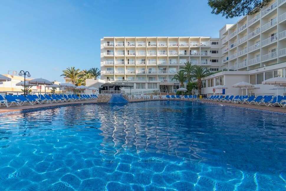 Moon Dreams Coral Beach Ibiza Spanje