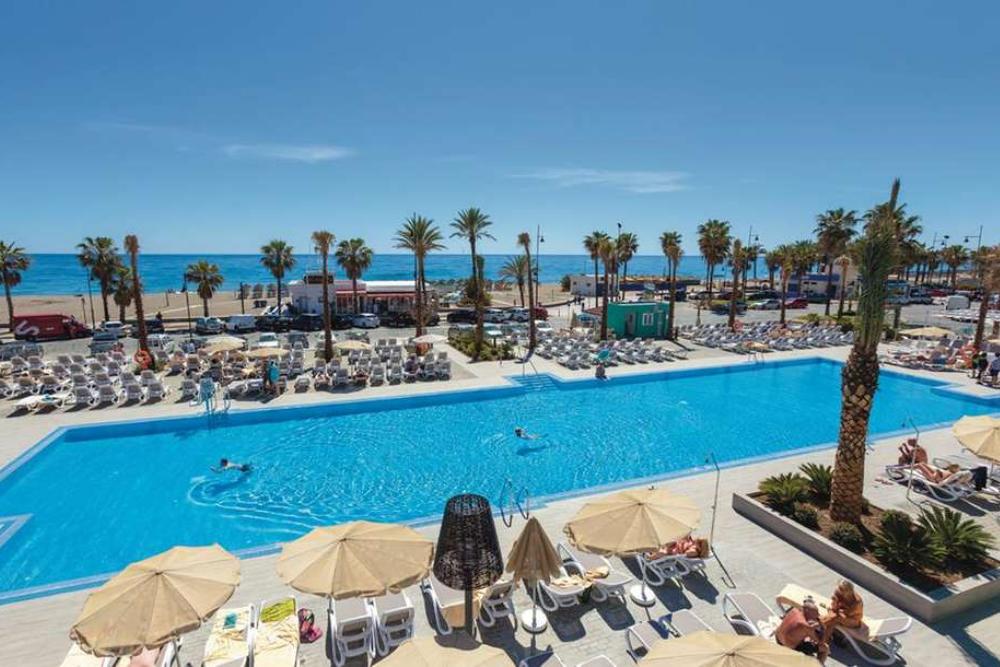vlucht en hotel torremolinos spanje