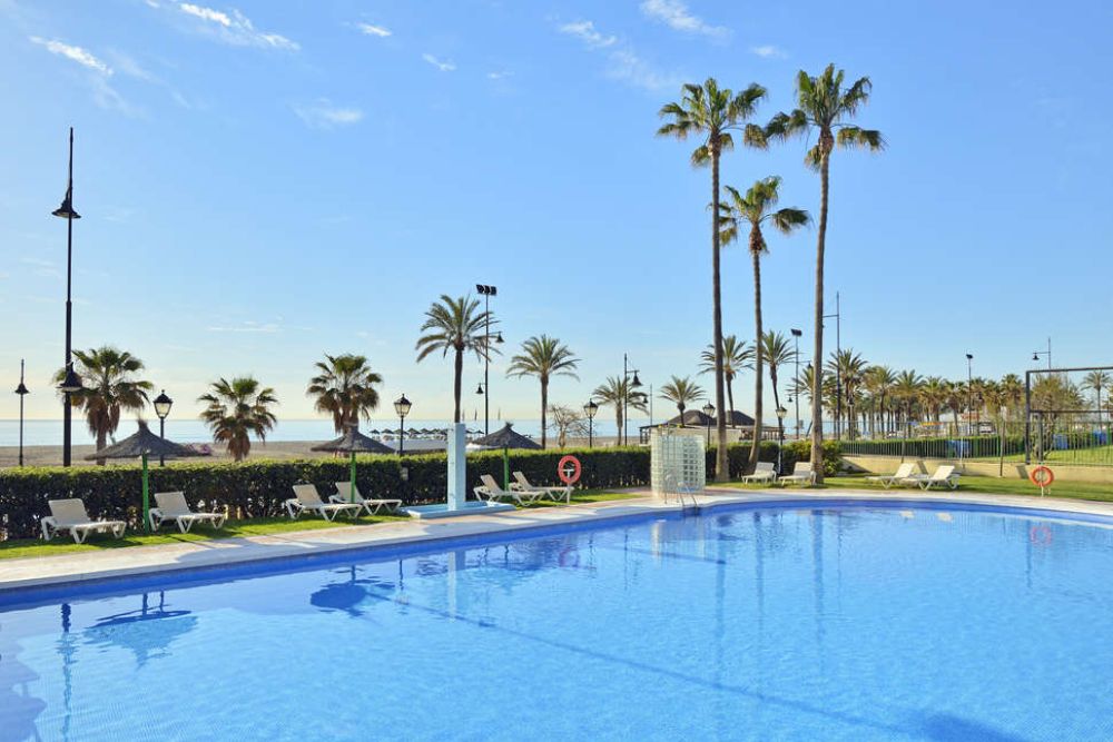 vlucht en hotel carihuela