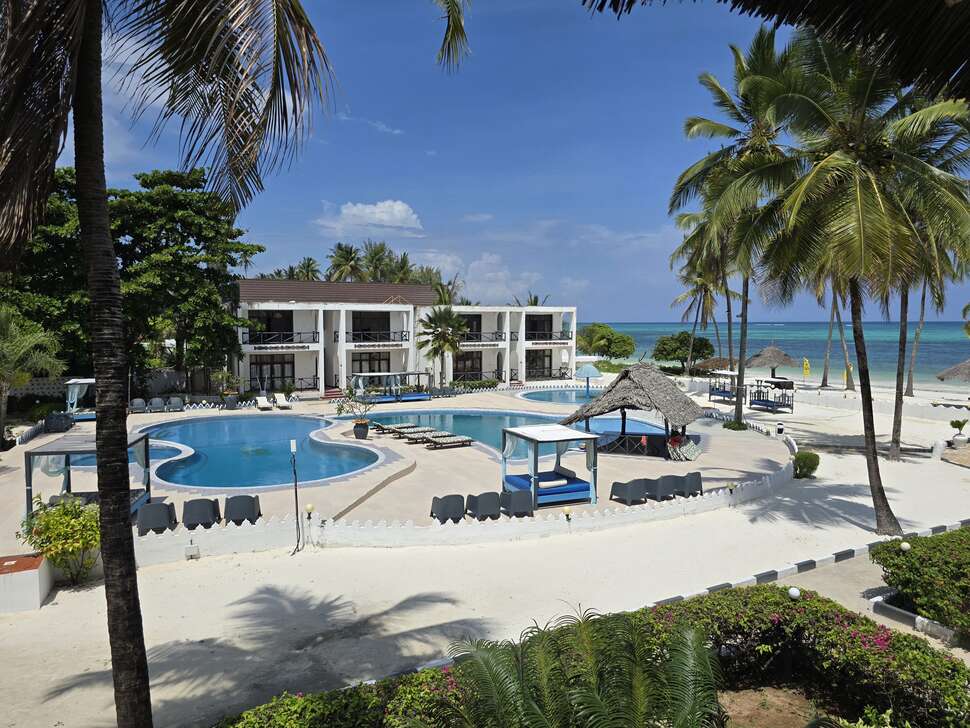 Zanzinite Beach Spa Zanzibar