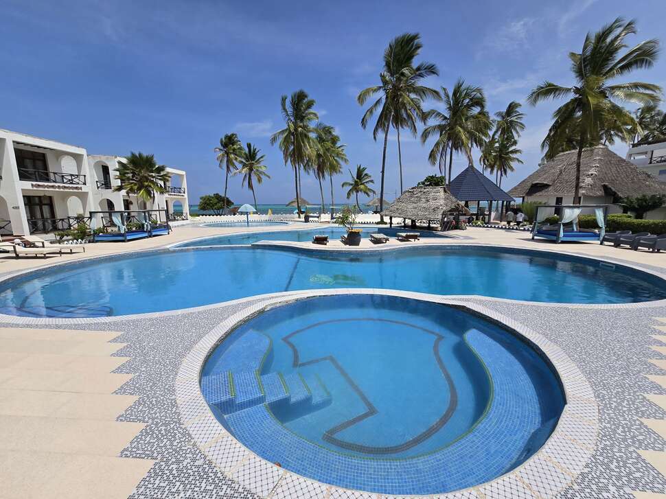 Zanzinite Beach Spa Zanzibar