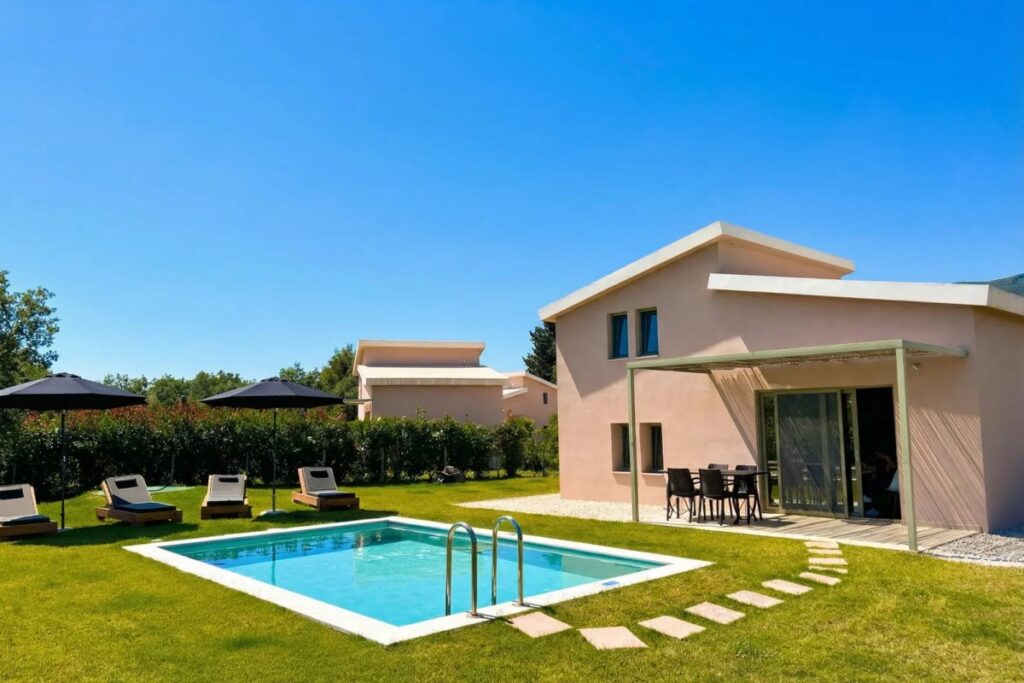 Epta Karpi Corfu