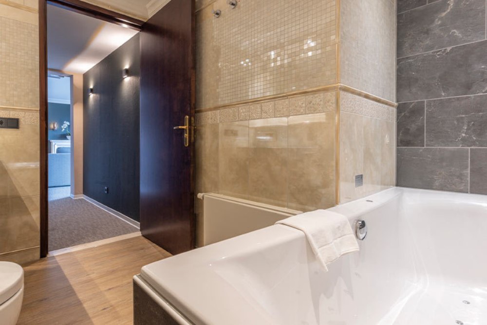 fletcher hotel met bubbelbad op kamer