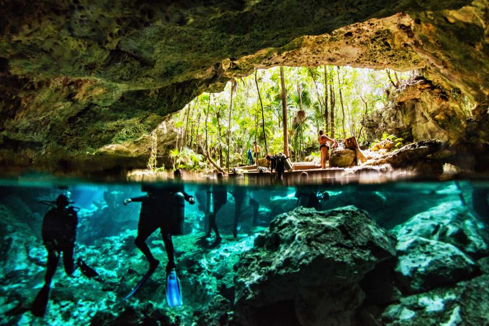 Cenote Dos Ojos snorkelen in Mexico