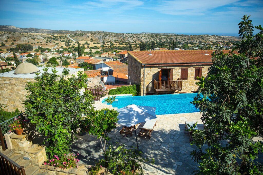 Eveleos Country House