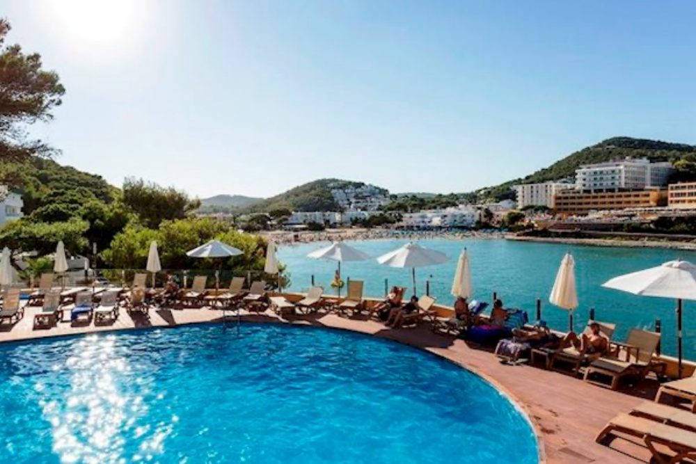 Top 9 adults only hotels op Ibiza