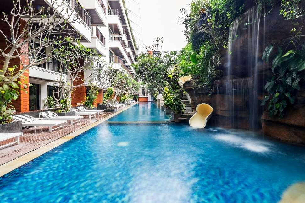 Jambuluwuk Oceano Seminyak Hotel Bali