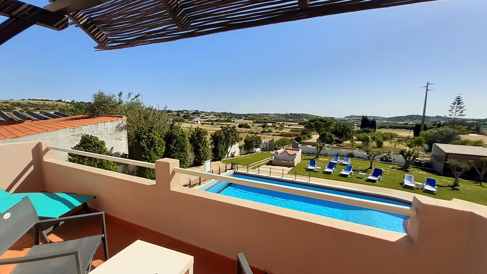 Casa Rosa Montes Algarve Portugal