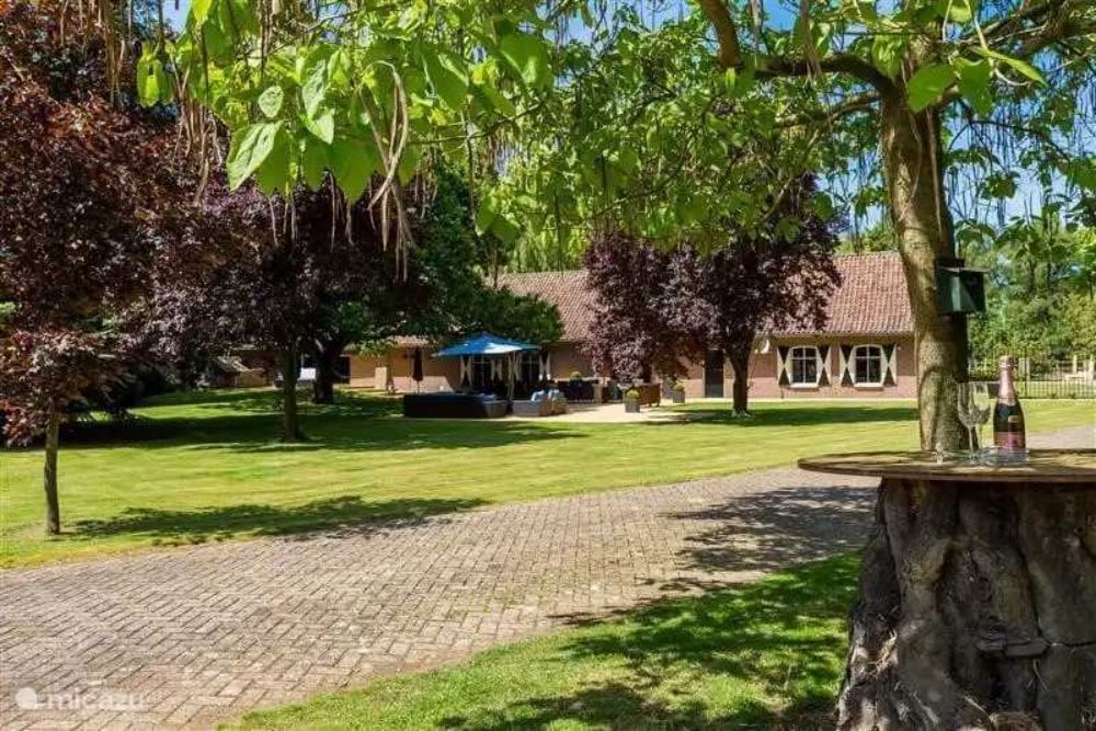 vakantiehuis 20 personen met zwembad
