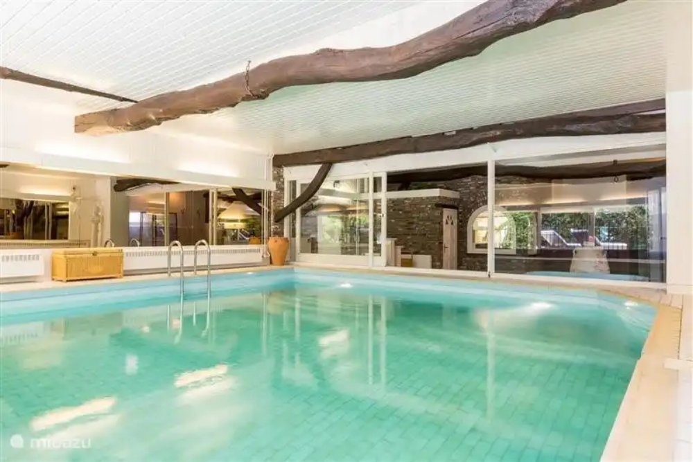20 persoons vakantiehuis met zwembad