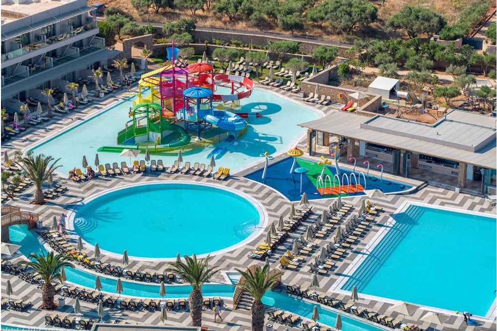 hotel met glijbanen kreta griekenland