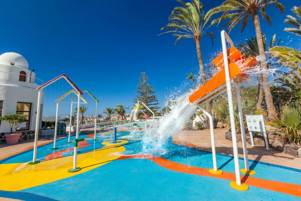 hotel canarische eilanden met glijbanen