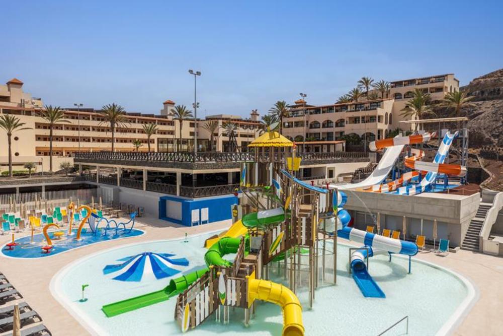 hotel met glijbanen fuerteventura