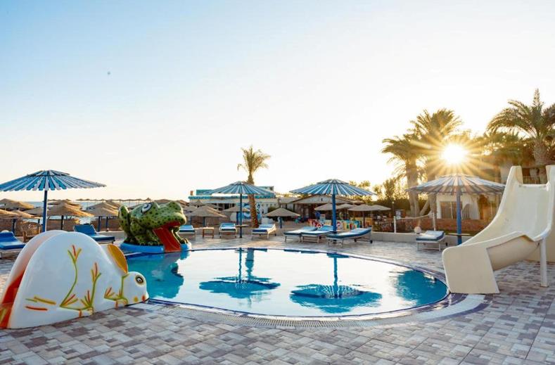 Empire Beach Resort Hurghada