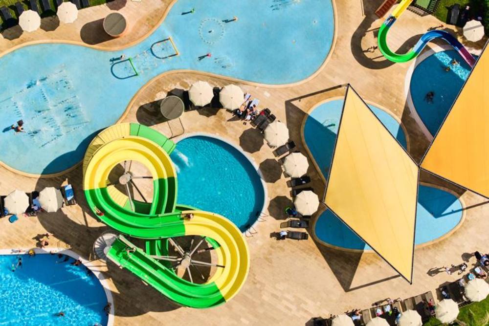 italie hotel met glijbanen