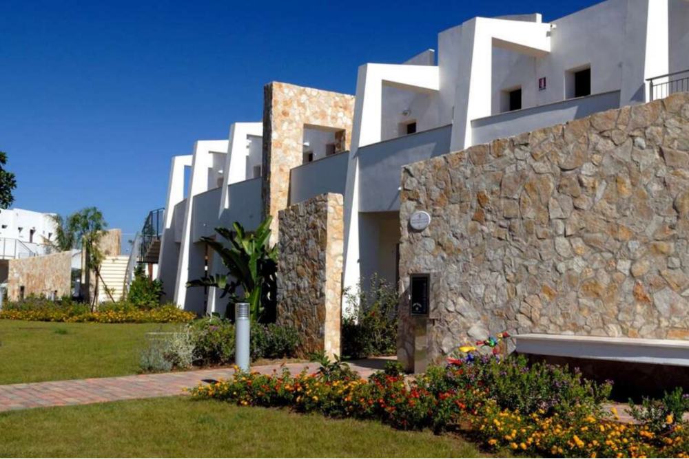 8x all inclusive resorts in Puglia