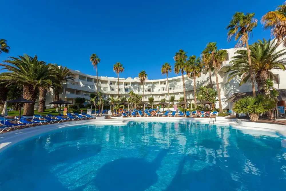 hotels puerto del carmen lanzarote