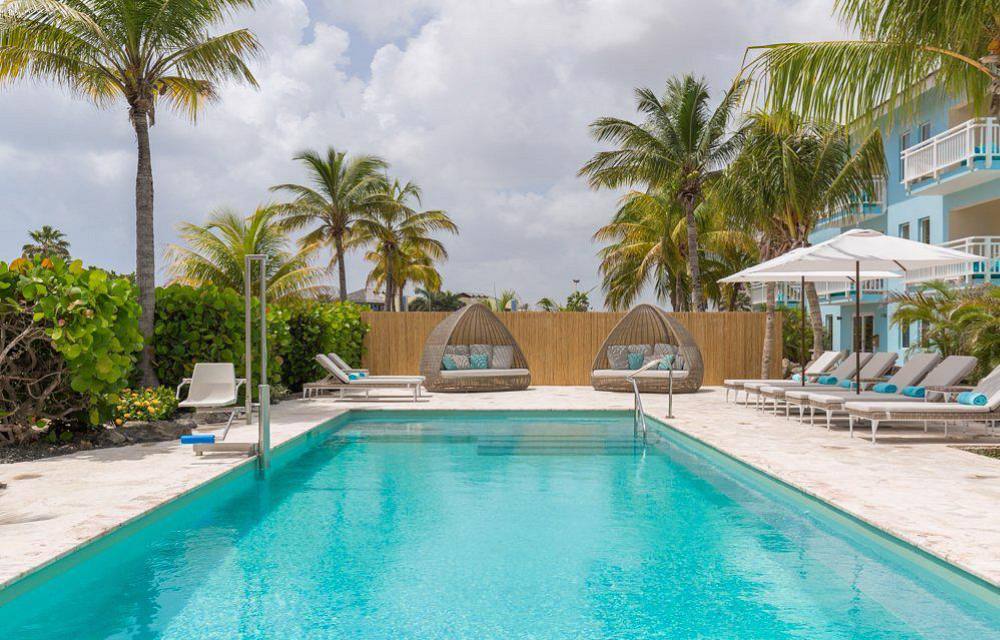 mambo beach hotel