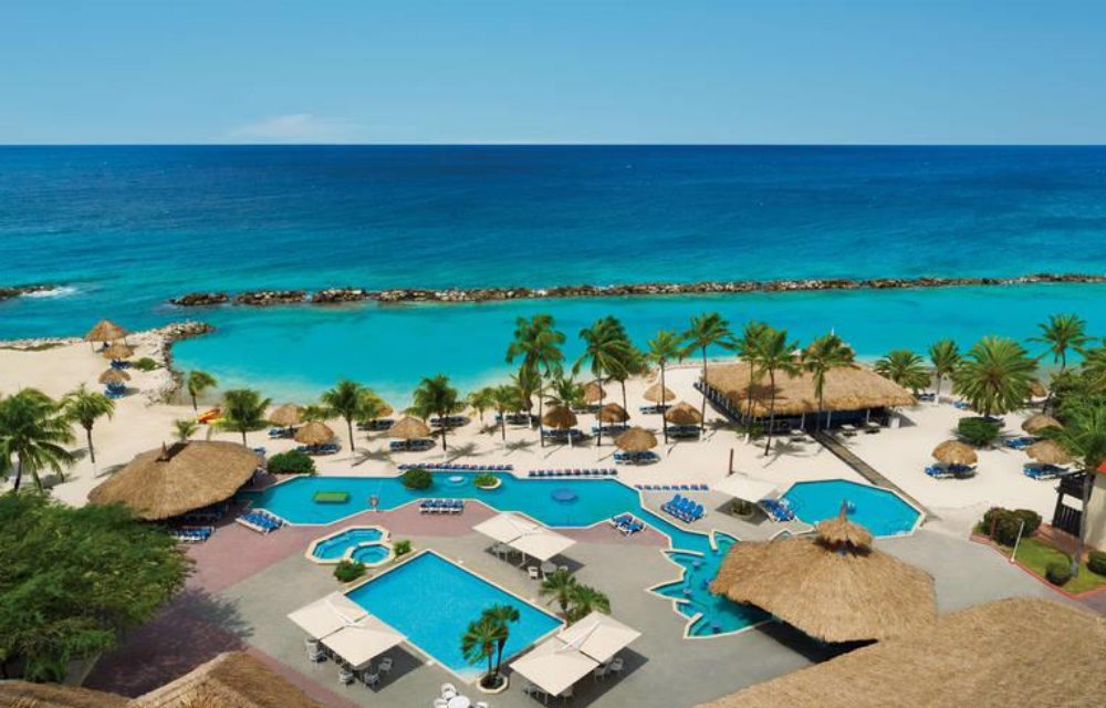 top 9 hotels bij mambo beach curacao