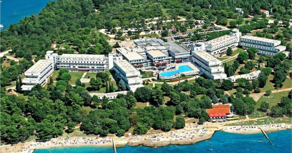 Delfin Plava Laguna Koratië