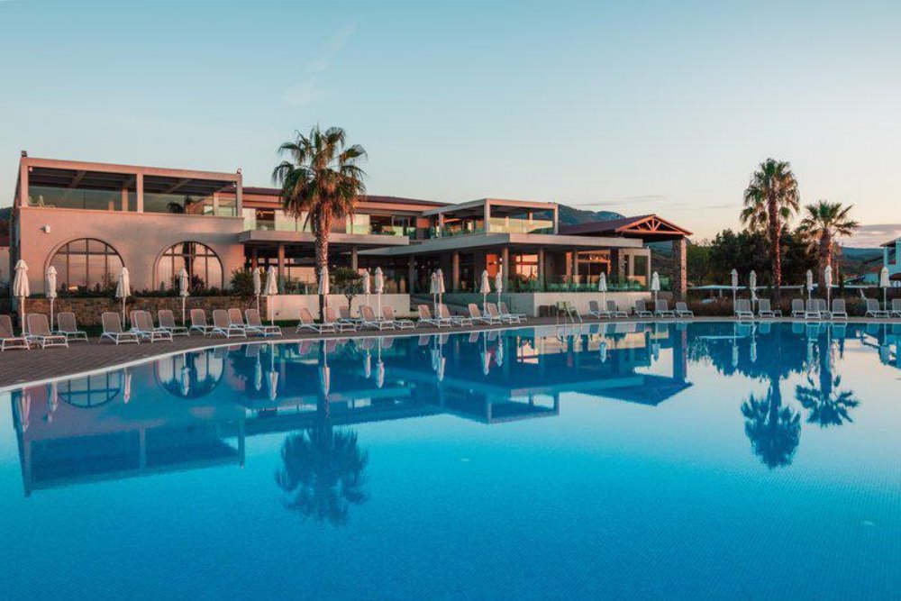 corfu hotel met glijbanen top 8
