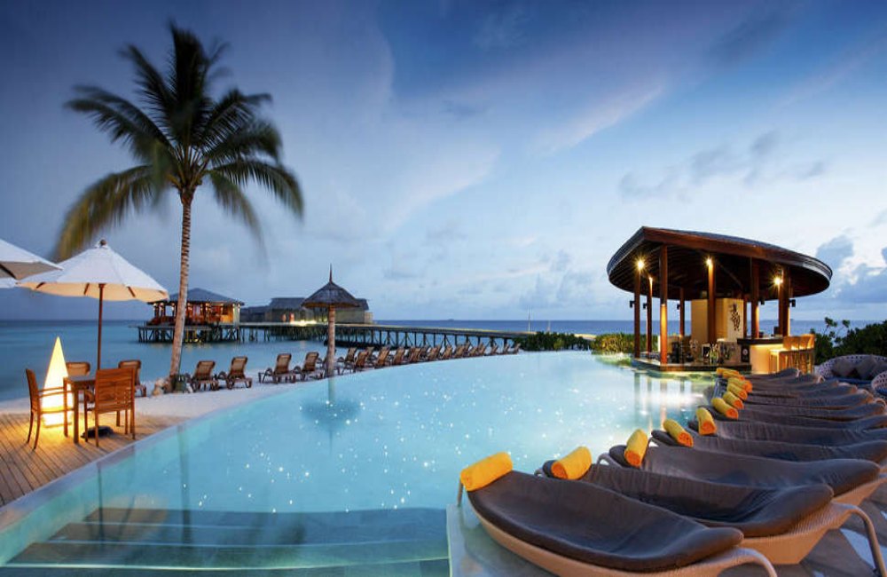 Centara-Ras-Fushi-Resort-Spa-Malediven