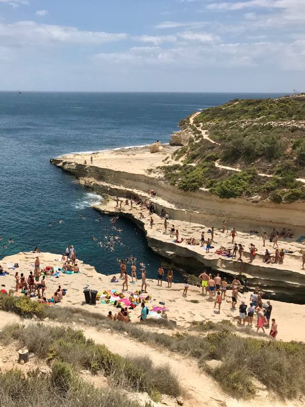 St-Peters-Pool-Malta-Uitzicht-Mensen