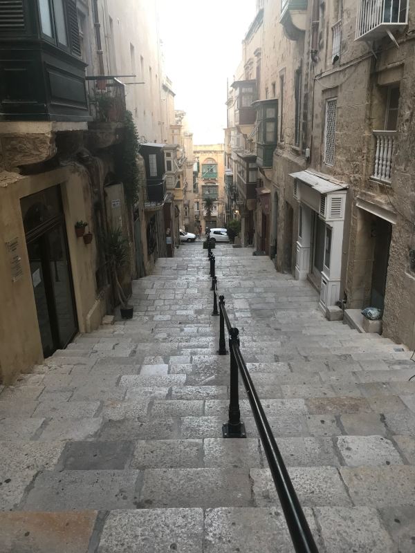 Valletta-Straatjes-Trap-Stad-Malta