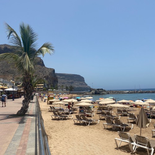 Puerto-de-mogan-strand2