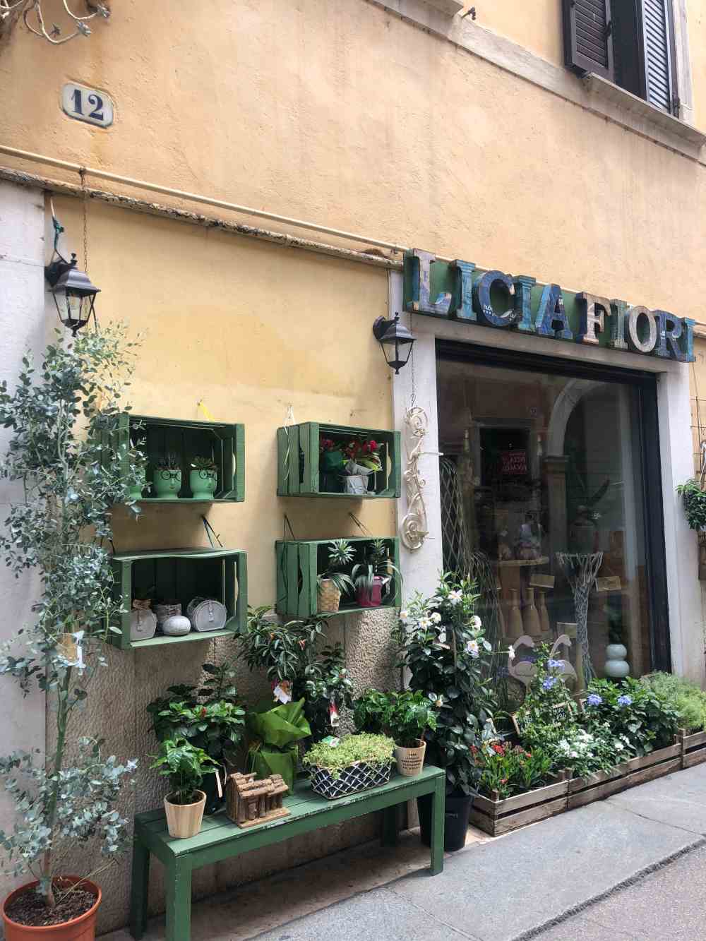 roadtrip-italie-verona-straatje roadtrippen italie